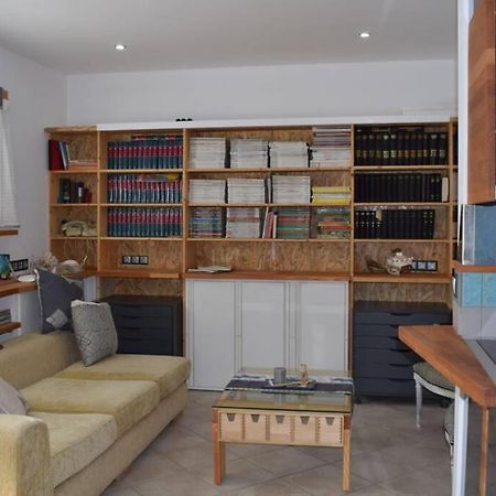 3H Myrto Ενα Λειτουργικό Studio Κοντά Στην Αθήνα Extérieur photo